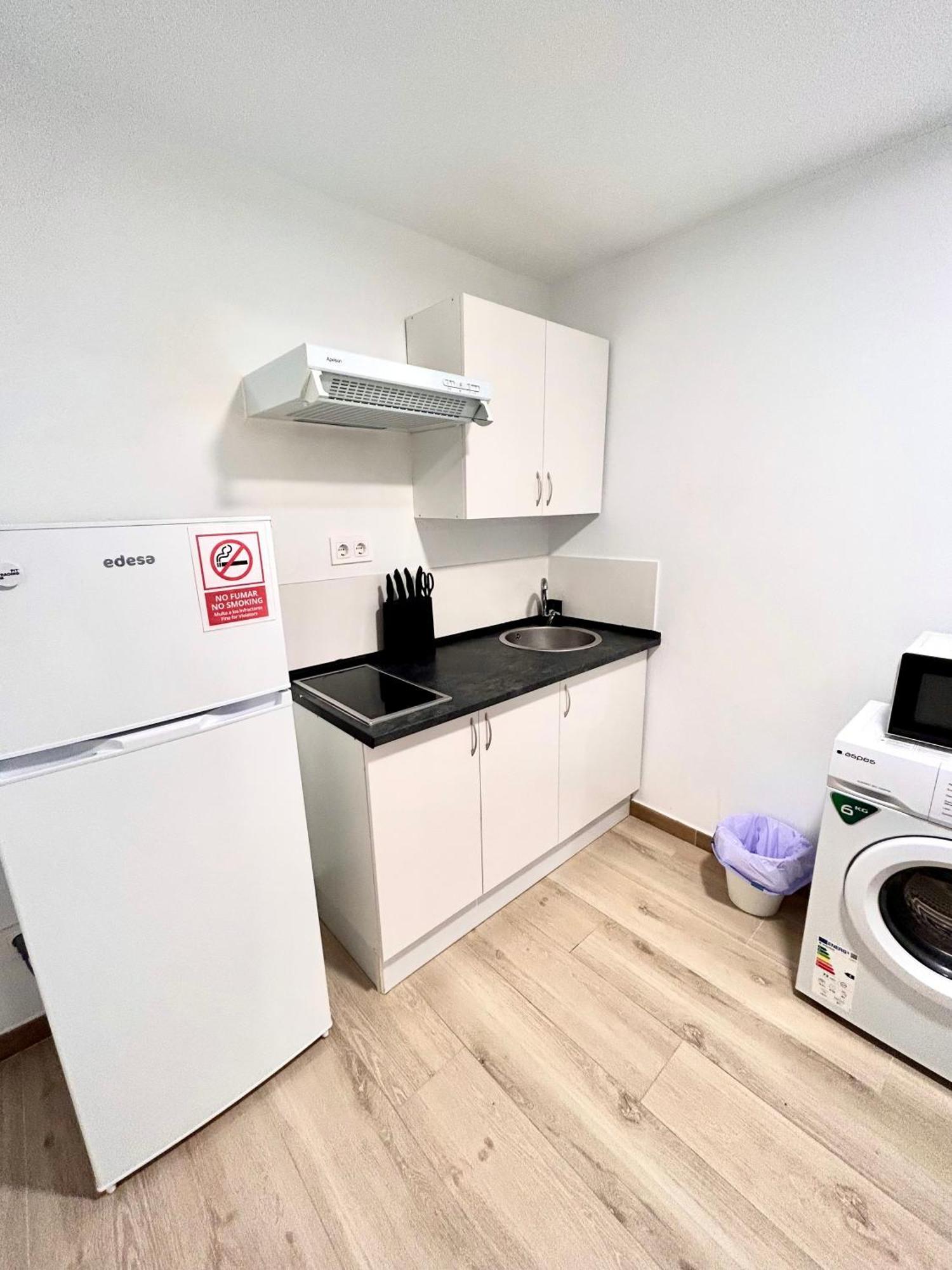 Apartamentos Ribadeo มาดริด ภายนอก รูปภาพ