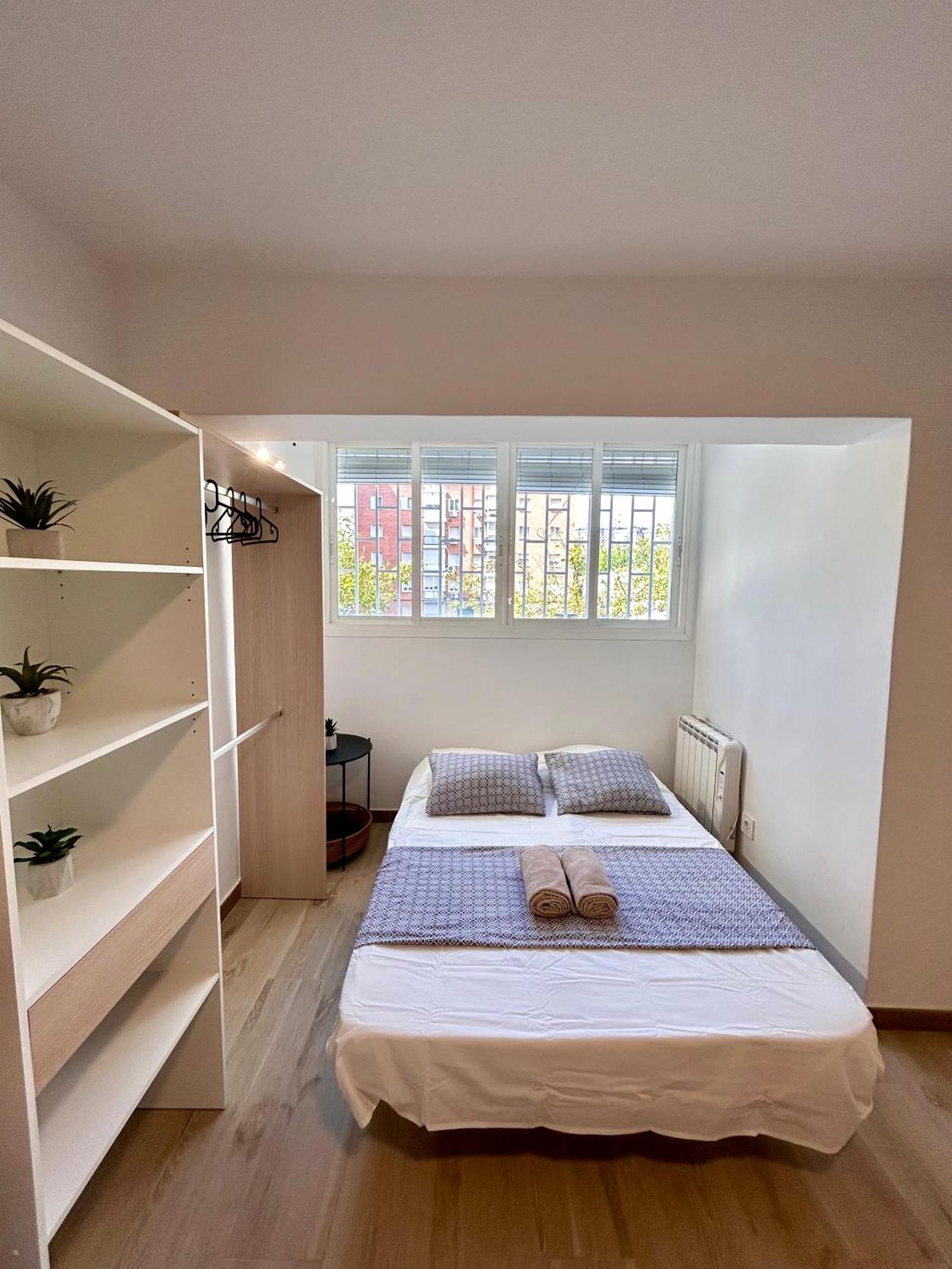 Apartamentos Ribadeo มาดริด ภายนอก รูปภาพ